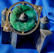Earth mined Jade Art Deco Brooch Rare Exotic Antique Clip Solid 14k Gold 1920s - £2,873.56 GBP