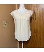 E &amp; M Boutique Ladies sm top add s a touch of Elegance, Grace/Romance  I... - $618.81 MXN