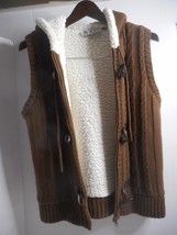 KEREN HART Women&#39;s Hooded Sweater Vest Brown Cable Knit Sherpa Lined Tog... - $19.99