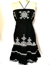 Body Central Smocked Strapless Mini Dress Black /White embroidery Womens... - £23.92 GBP