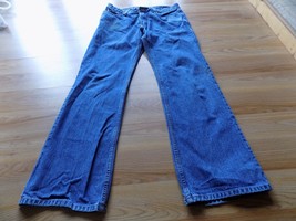 Junior&#39;s Size 11 Inseam 31&quot; It Jeans Denim Blue Jeans Silver Studding EUC - £15.35 GBP