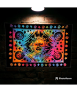 SALE! NWT Small Tie Dye Sun Tapestry - $228.09 MXN