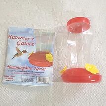 Garden Collection Simple Hummingbird Feeder with Hook and Hummingbird Ne... - $12.86