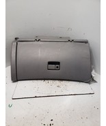 AVALON    2001 Glove Box 1387694 - $1,291.87 MXN