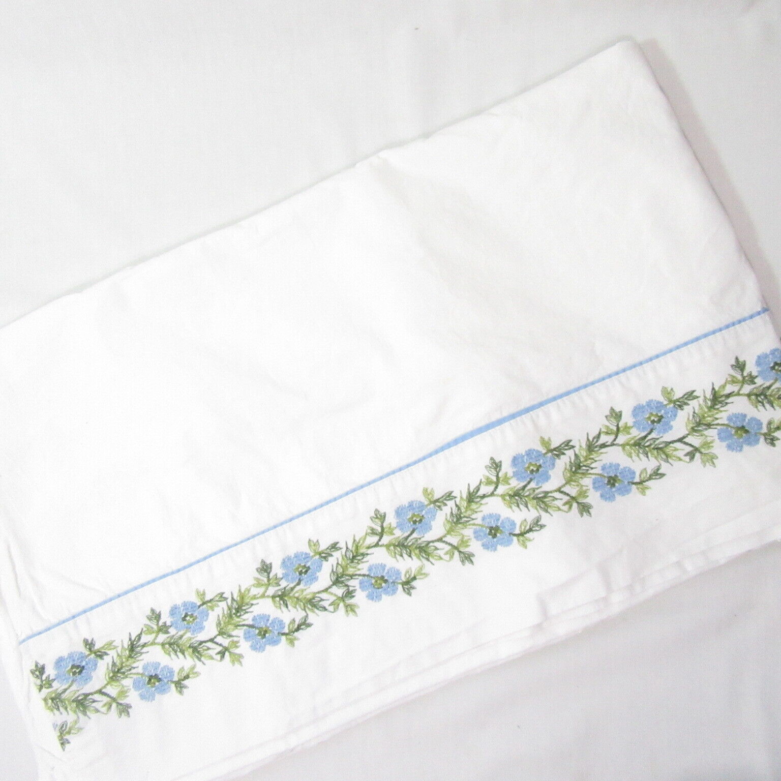 Fieldcrest Enchanted Evening Floral Embroidered Blue Full/Double Flat Sheet - $34.00