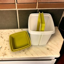 Tupperware Vintage Pickle Keeper 1560-6 Clear &amp; Avocado Green 3pcs Compl... - $14.01