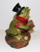 Darling Rare Signed Tom Clark Cairn Studios #9147 Prince Christmas Frog Figurine - £80.07 GBP