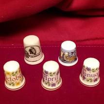 Lots of Vintage Hand Painted Thimble Procelain and Metal - £69.65 GBP