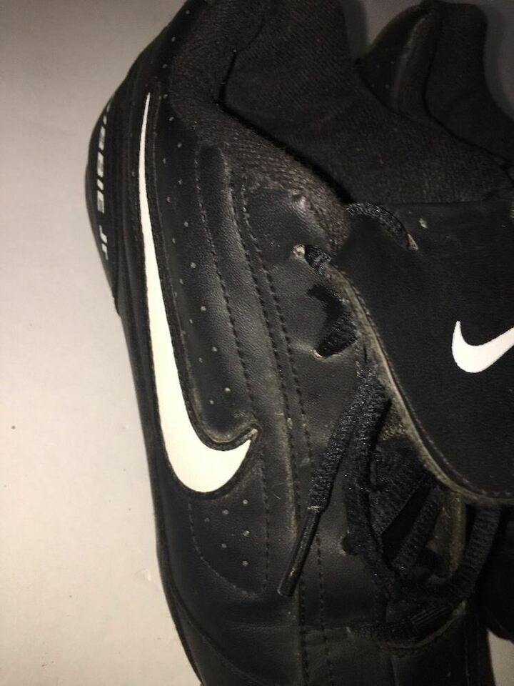 Nike ribbie jr cleats deals