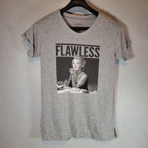 Marilyn Monroe Womens Shirt Small 3-5 Flawless Gray Pink Lips Short Sleeve - £9.38 GBP