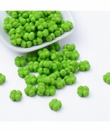 50 Acrylic Clover Beads Green St Patrick's Day Jewelry Supplies 4 Leaf Shamrock - $3.79