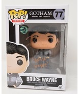 POP Gotham Bruce Wayne 77 Vinyl Figure Funko Signed by David Mazouz - $2,316.79 MXN