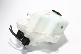 2004-2009 TOYOTA PRIUS WINDSHIELD WASHER FLUID RESERVOIR BOTTLE TANK P2683 image 3