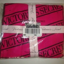 New Victoria&#39;s Secret Woven Logo Scarf Fuchsia Black - £18.06 GBP