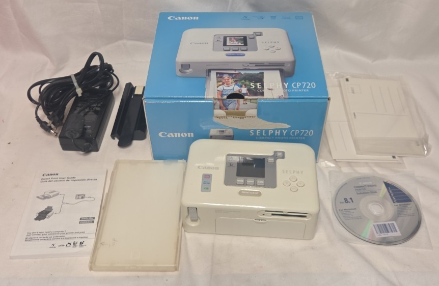 Canon SELPHY CP720 Digital Photo Thermal Printer w/box of photo paper - $40.94 CAD