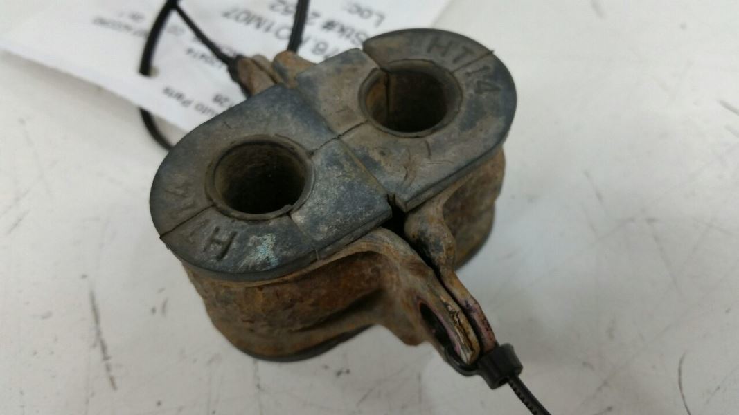 2007 Honda Accord Sway Bar Bushing Mounting Bracket 2003 2004 2005 2006 - $29.79