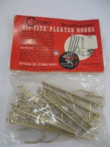 Vintage Conso Nip-Tite Pleater Hooks 32005 NOS Golden Brass Colored - £7.75 GBP