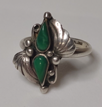 Vintage Sterling Silver Ring With Green Stone Size 4.75 - £35.84 GBP