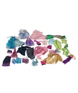 Large 30pc Fashion Doll Clothing Lot Barbie Disney Princess Gowns Dresse... - $590.54 MXN