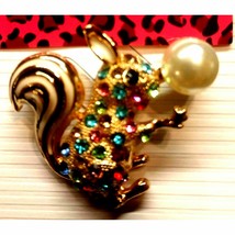 Beautiful~Betsey Johnson Vintage Brooch - £9.34 GBP