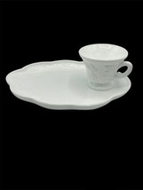 Harvest by Indiana Colony Grape Snack Lunch Plates Cups Set of (4) Milk Glass S1 - £22.02 GBP