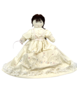 Vintage Cloth Rag Doll Embroidered Face &amp; White Dress Lace Yarn Hair 24&quot; - €33,26 EUR