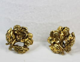 Vintage 18k Yellow Gold Flower Earrings Backs Replaced w Gold Filled Screw on - £221.57 GBP
