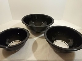 Set of 3 Vintage Black Pyrex Nesting Bowls with Clear Bottoms - £27.37 GBP