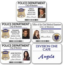 RIZZOLI &amp; ISLES Cast (qty 5) Name Badges with magnet Fasteners Halloween Costume - £42.58 GBP