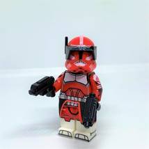 Star Wars Commander Fox Coruscant Guard Minifigures Weapons and Accessories - $3.99