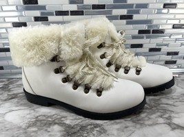 Comfortview Women&#39;s The Arctic Bootie Boots White Gold Multi 9W New in O... - £39.91 GBP