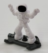 *C53) Ferrero Kinder Surprise Egg Kinder White No Gravity Spaceman Astro... - $5.93