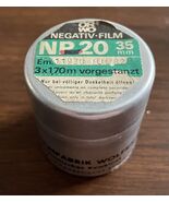 Vintage film canister from DDR (Eastern Germany 1982) - €6,91 EUR