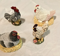Young&#39;s Collectables, Miniture Figurines, CHICKENS ON A NEST OF EGGS (Se... - £9.20 GBP