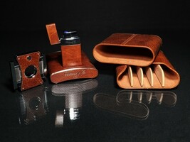 Brizard and Co Antique Saddle Leather Traveler with cutter and lighter image 4