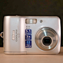 Nikon Coolpix L3 5.1MP Digital Camera - Silver *Tested* W Aa Batteries - $37.57