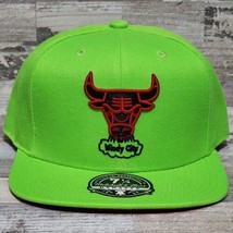 Chicago Bulls Mitchell &amp; Ness Windy City Neon Green Fitted Cap Hat Size 7 1/2 - £23.70 GBP