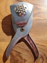 Irvin Ware Hand Held Citrus Juicer Lemon Lime Squeezer Aluminum Made in USA - $14.84