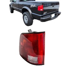 Fits Chevy S10 Rear Tail Light 1994-2004 Driver Side Assembly Unit GM2800124 - £34.49 GBP