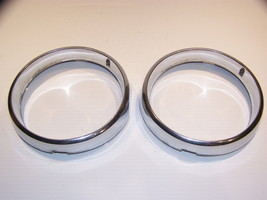 1966 Chrysler 300 Rh Headlight Bezels Oem Pair #2578994 - $89.98