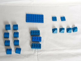 Pat Pend Lot 1960&#39;s 70&#39;s LEGO System ~ 15+ Pieces ~ Blue Bricks + Roof VTG pip - £5.81 GBP