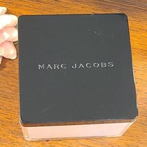 OPEN MARC JACOBS Shimmer Body Powder Full Size 3.5 oz FULL SHELFWARE - £30.43 GBP