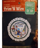 Designs for the Needle Counted Cross Stitch Kit Trim &#39;n Wire #8910 Toy S... - $187.97 MXN