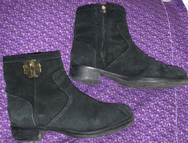 Tory Burch Boots Logo Detail Suede Short Black Size 7-1/2 Denali ISSUES - £57.45 GBP