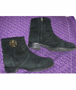 Tory Burch Boots Logo Detail Suede Short Black Size 7-1/2 Denali ISSUES - $1,381.45 MXN