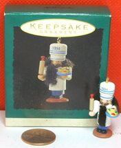 Hallmark Miniature Keepsake Ornament &quot;Nutcracker Guild&quot;  1994 - $91.80 MXN