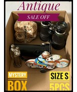 150$+ Box Of Antique Toys Medals Coins Photo Cameras And Religious Objects - $659.28 MXN