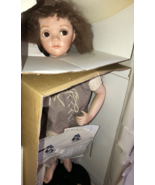 Les Miserables Cosetts 898103 Doll W/ Mop Bucket Musical Antique-Very Rare - £1,235.65 GBP