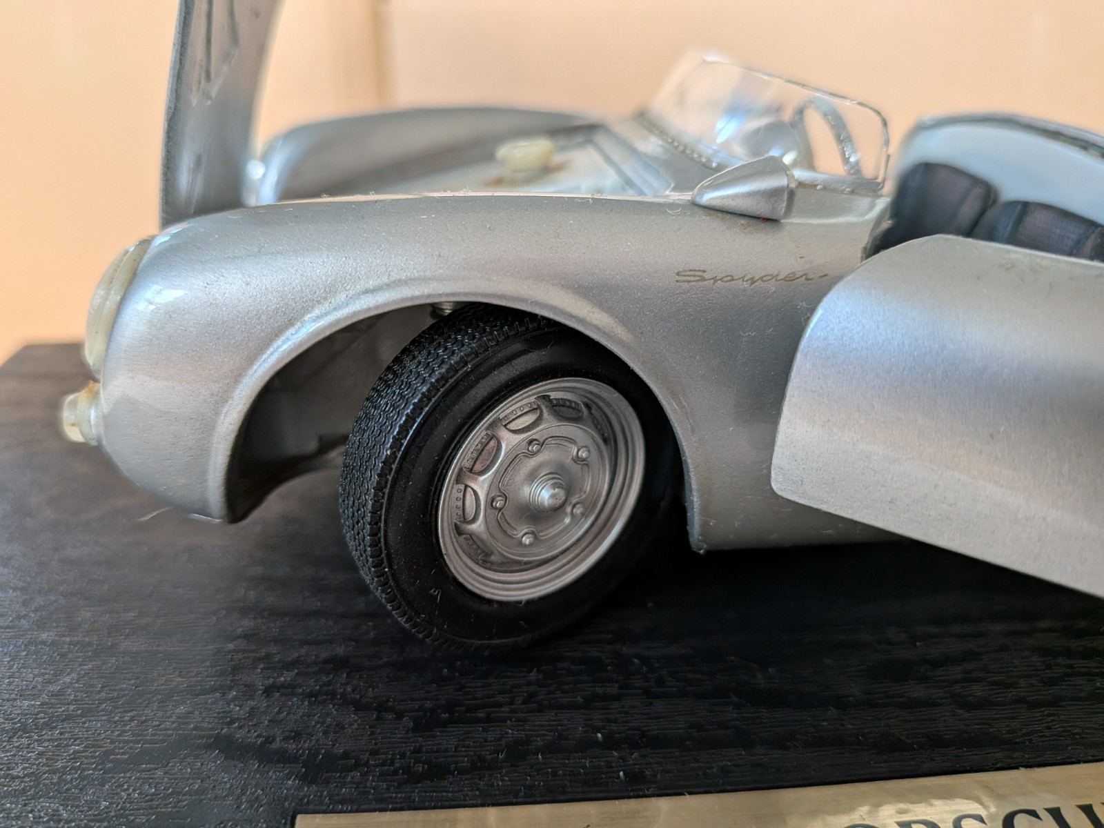 Maisto 1:18 Die Cast Special Edition Porsche 550 A Spyder - NOS - FREE SHIPPING Item image 5