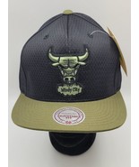 Mitchell &amp; Ness Chicago Bulls Windy City Cap Snapback - $23.38